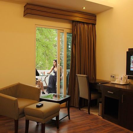 Jht Hotels Νέο Δελχί Εξωτερικό φωτογραφία