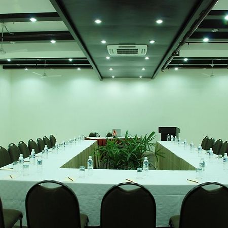 Jht Hotels Νέο Δελχί Εξωτερικό φωτογραφία