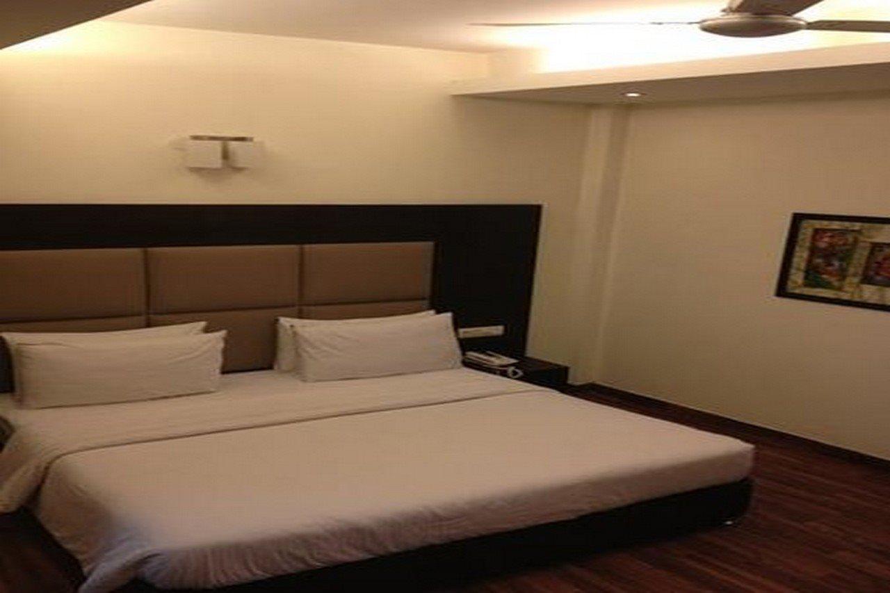 Jht Hotels Νέο Δελχί Εξωτερικό φωτογραφία