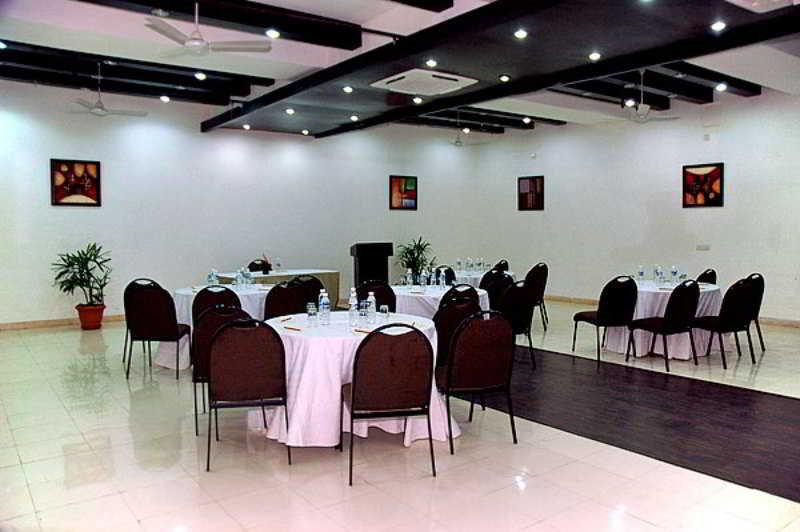Jht Hotels Νέο Δελχί Εξωτερικό φωτογραφία