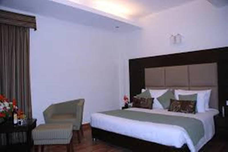 Jht Hotels Νέο Δελχί Εξωτερικό φωτογραφία