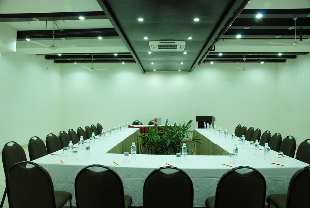 Jht Hotels Νέο Δελχί Εξωτερικό φωτογραφία