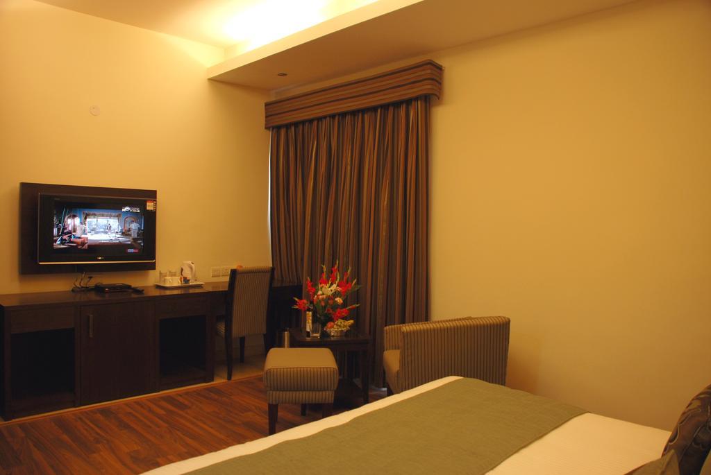 Jht Hotels Νέο Δελχί Εξωτερικό φωτογραφία